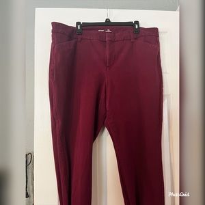 Old Navy Pixie Pants Maroon